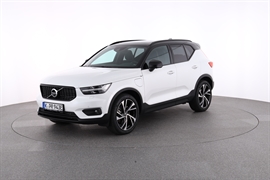 VOLVO XC40 VOLVO XC40