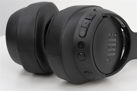 JBL TUNE 760NC