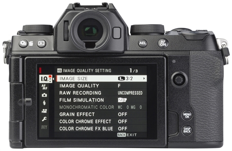 FUJIFILM X-S10 + XF18-55