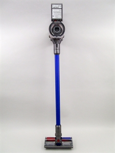 DYSON V7 FLUFFY